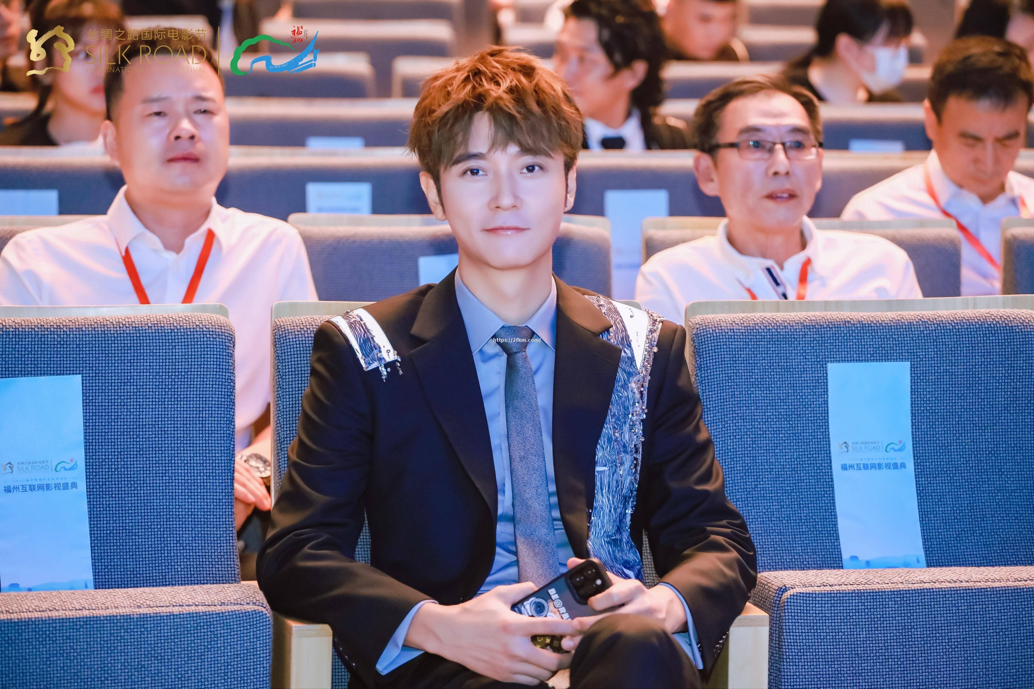 勇者无惧，奋勇争先的体育健儿闪亮登场