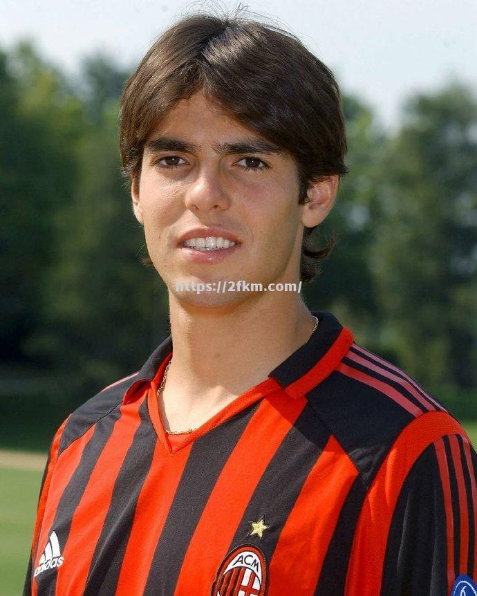 AC米兰主帅赞誉年轻球员发挥出色,望继续前行! AC米兰主帅赞誉年轻球员发挥出色,望继续前行!